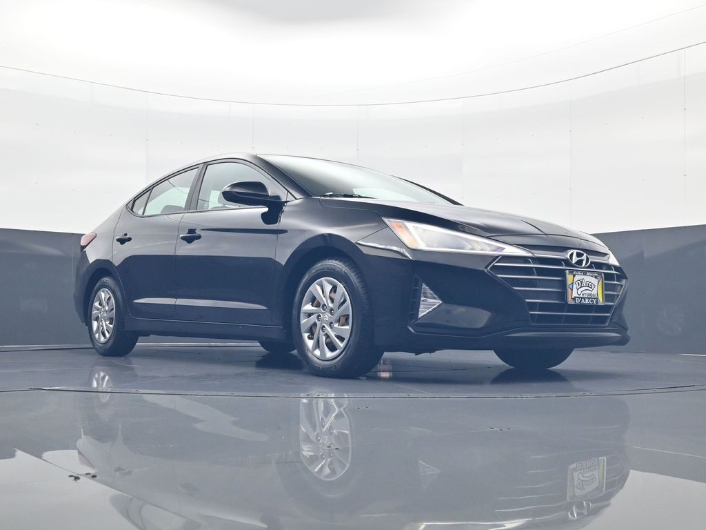 2019 Hyundai Elantra SE photo 23