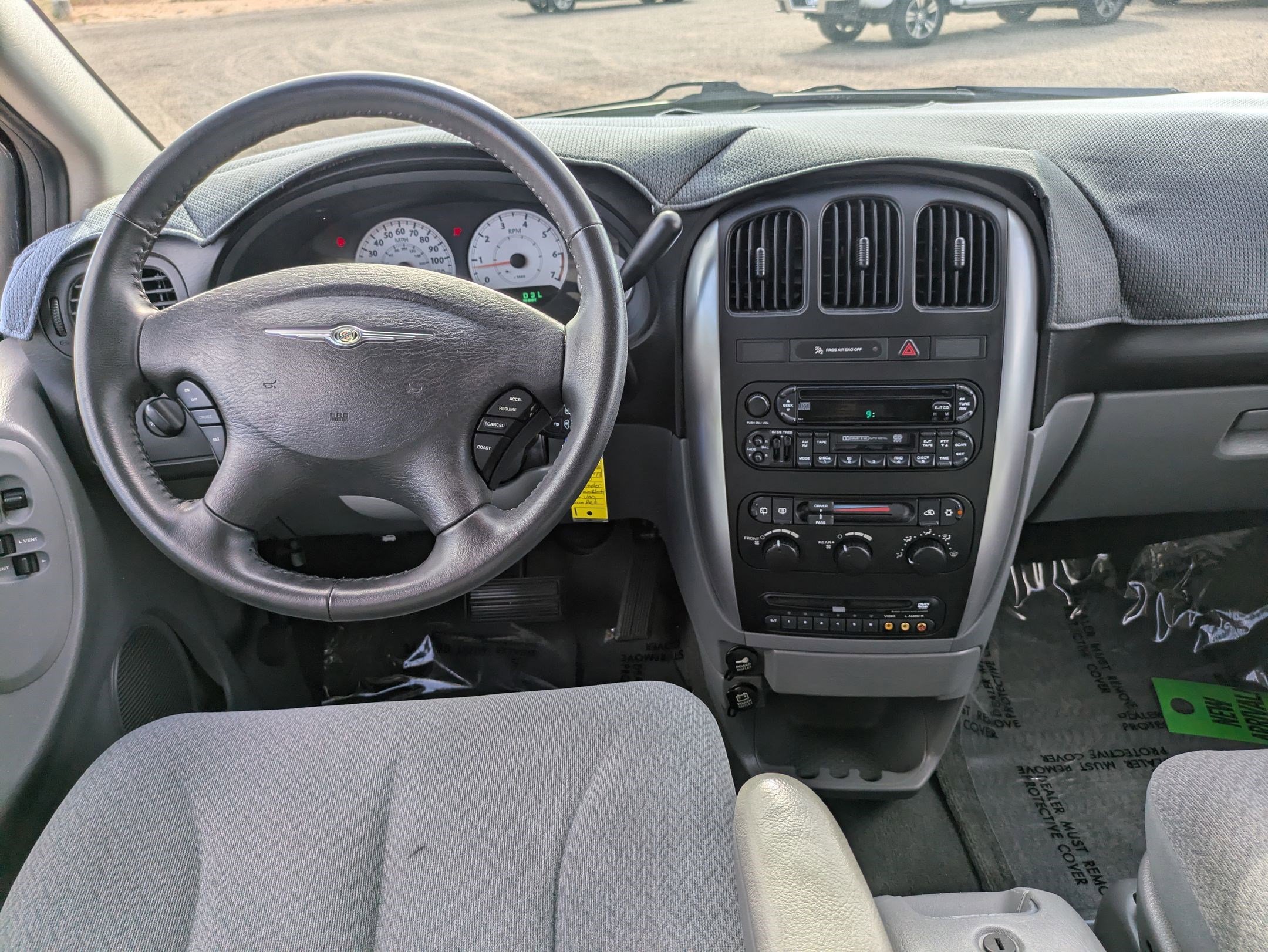 2006 Chrysler Town & Country Touring photo 20