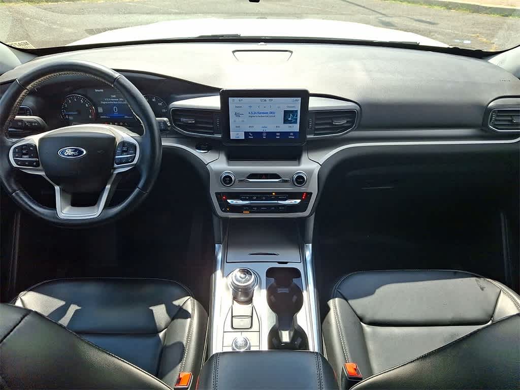 2022 Ford Explorer XLT photo 10