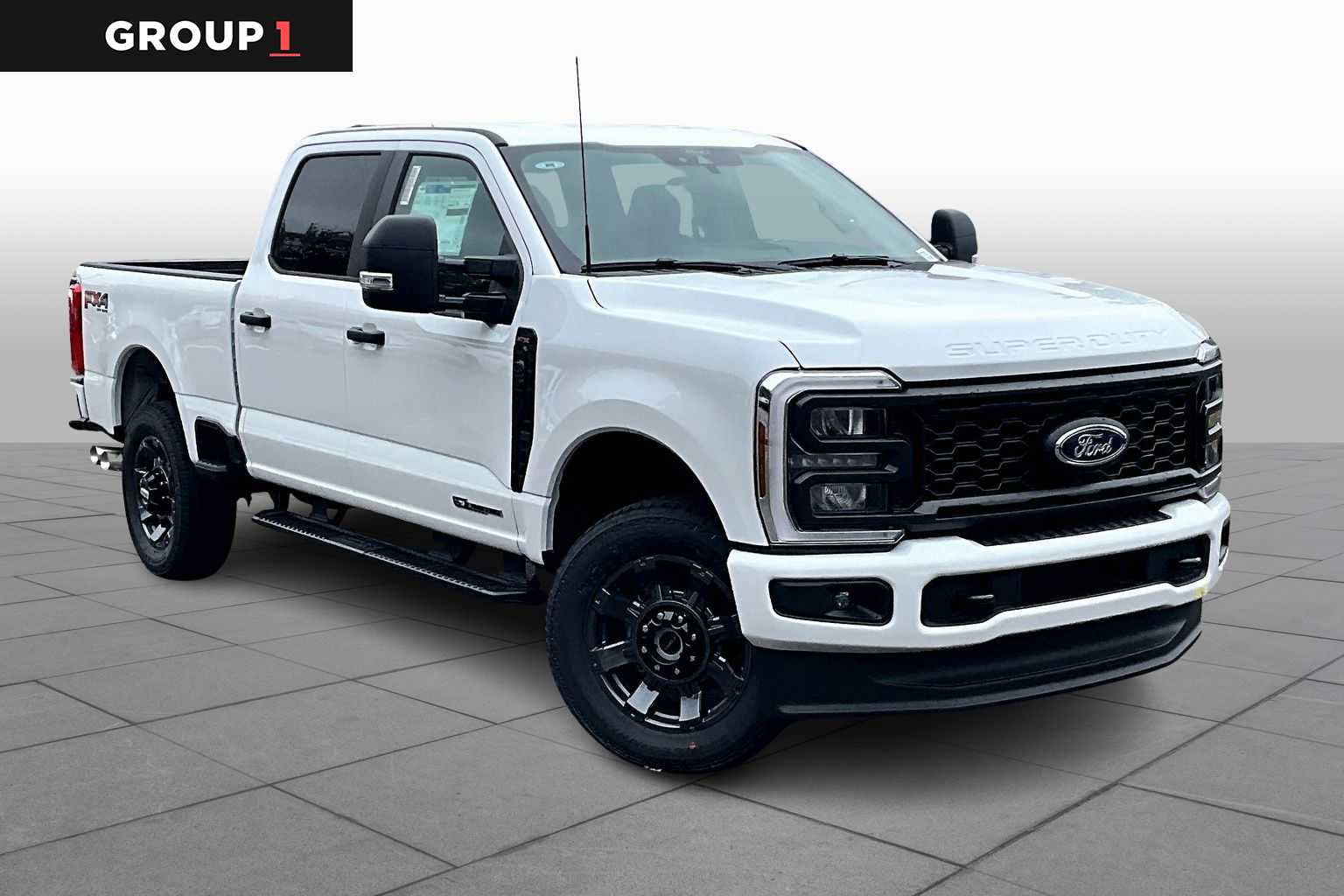 2026 Ford F-350 Super Duty XL's photo