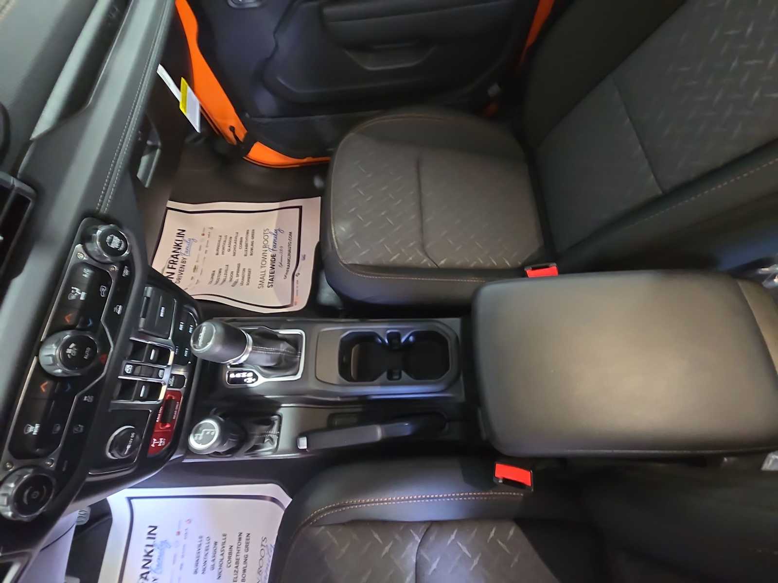 2025 Jeep Gladiator Mojave photo 13
