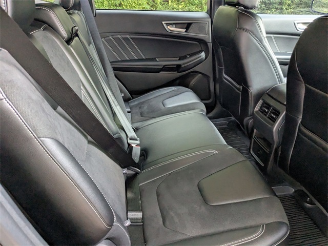 2023 Ford Edge ST photo 25