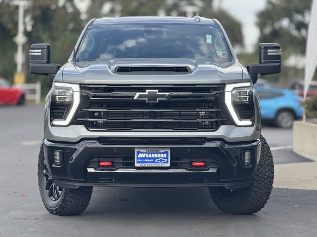 2026 Chevrolet Silverado 2500HD LTZ photo 2