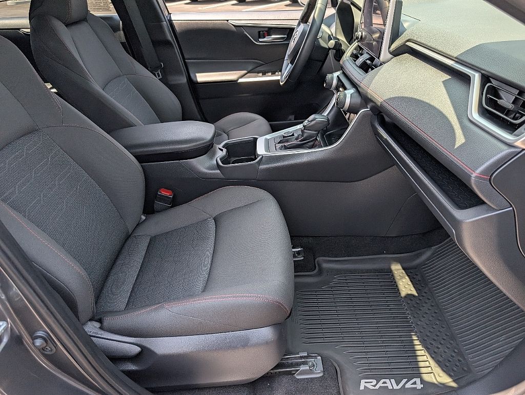 2024 Toyota RAV4 Prime SE photo 15