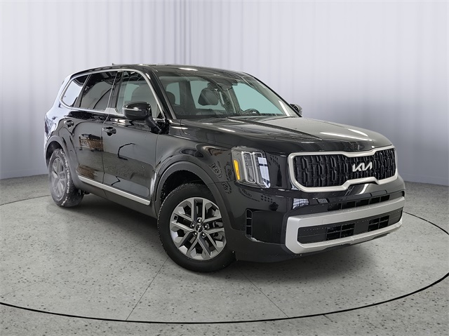 2023 Kia Telluride LX's photo