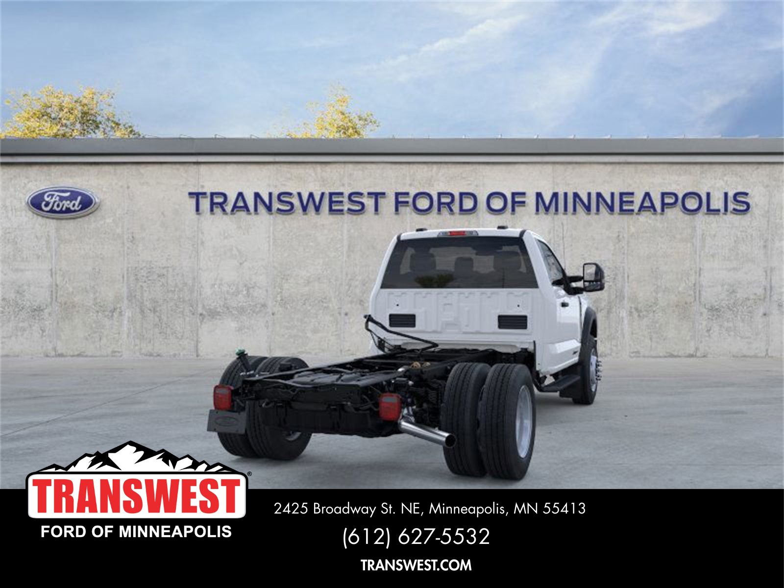2025 Ford F-600 photo 8
