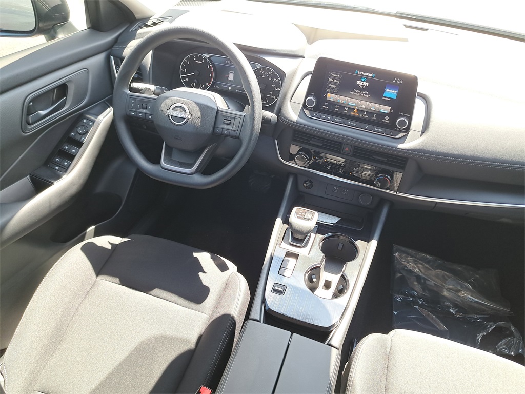 2026 Nissan Rogue S photo 15