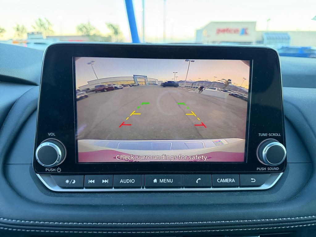 2024 Nissan Rogue SV photo 20