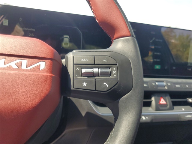 2025 Kia K4 GT-Line photo 15