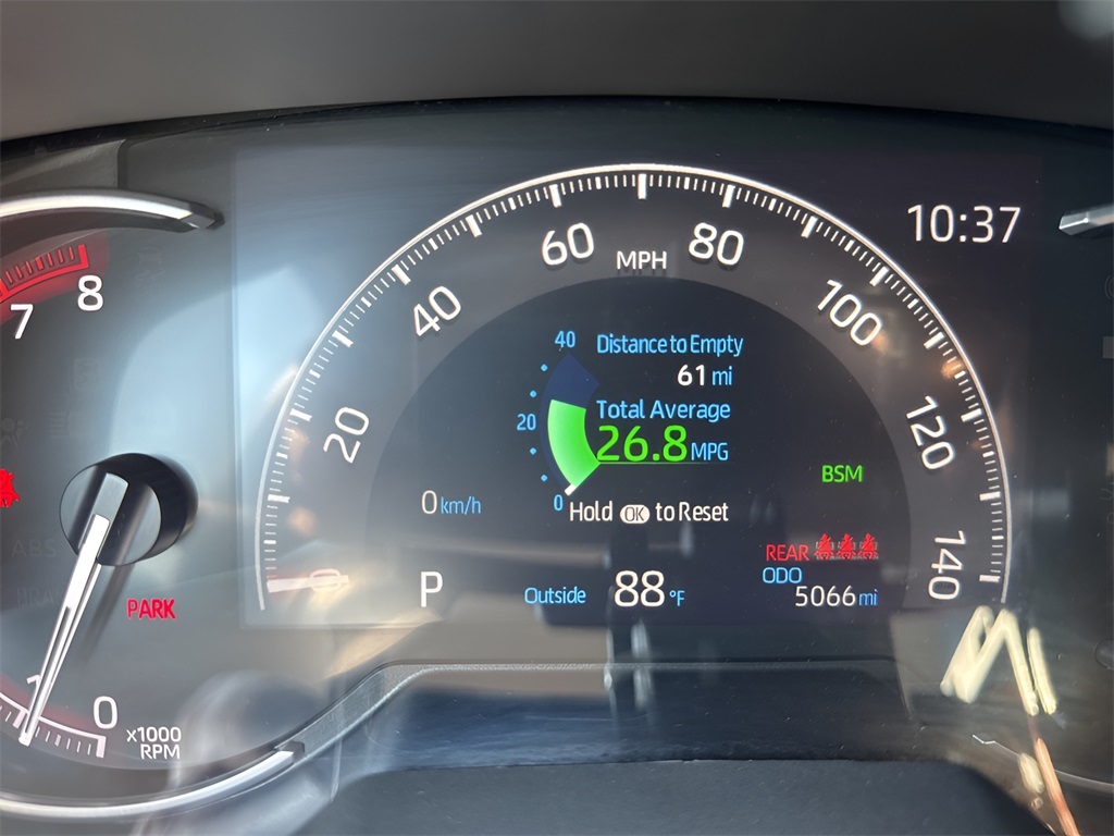 2025 Toyota RAV4 XLE photo 24