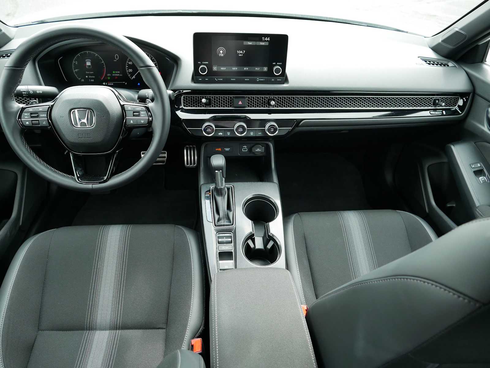 2024 Honda Civic Hatchback Sport photo 16
