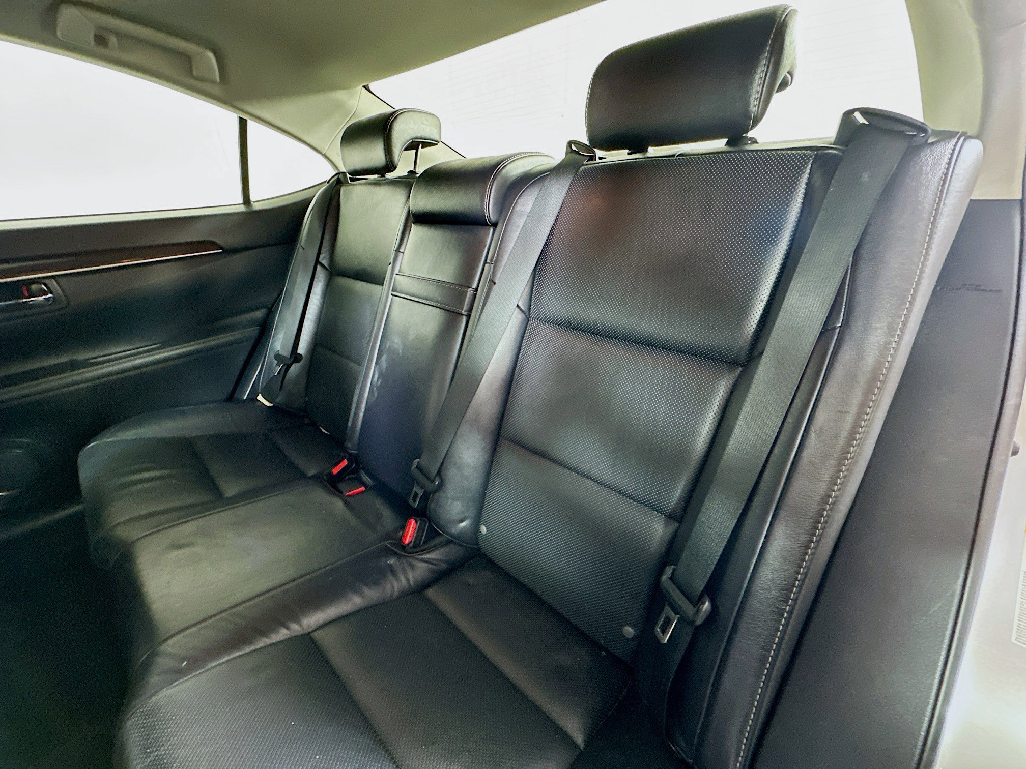2014 Lexus ES 350 photo 23