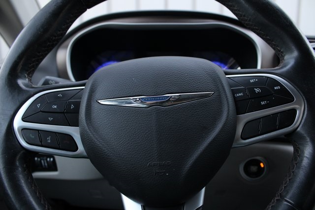 2018 Chrysler Pacifica Touring L photo 10