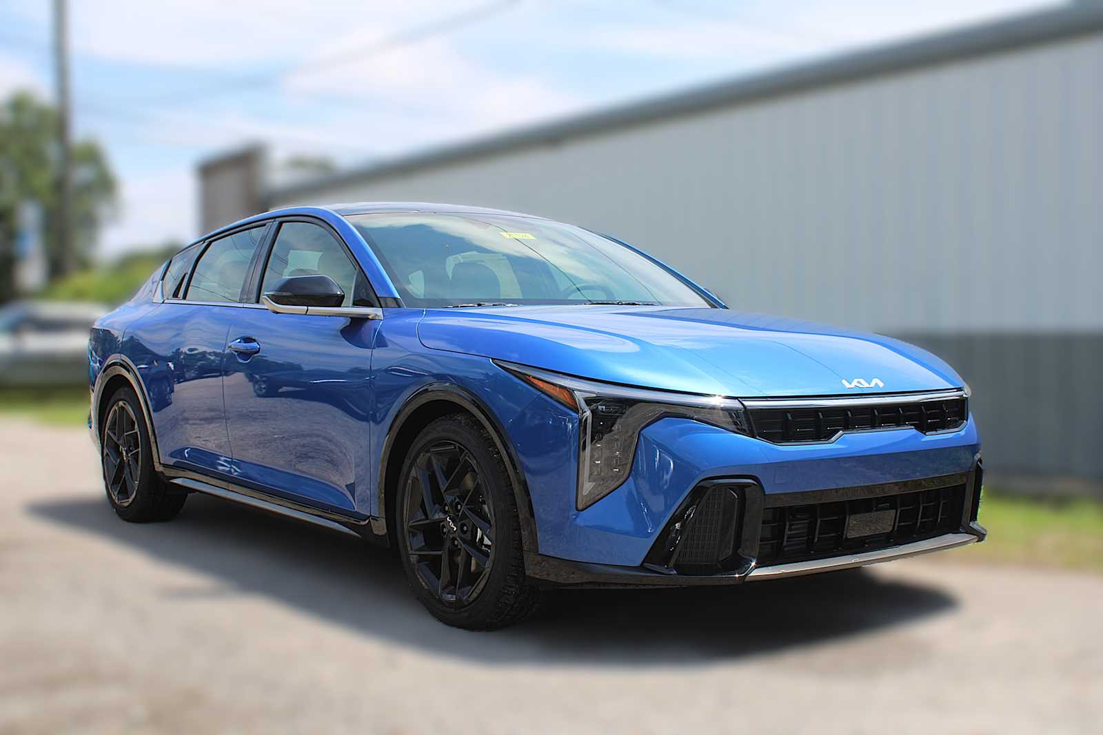 2025 Kia K4 GT-Line Turbo photo 2