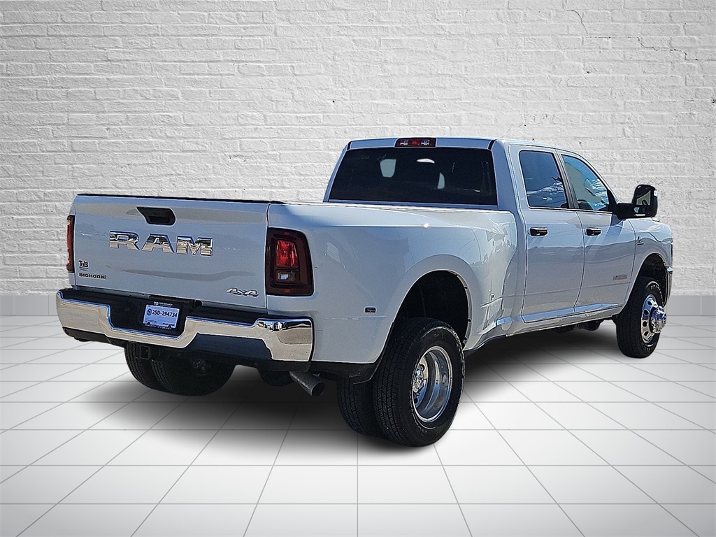 2025 Ram 3500 Big Horn photo 4