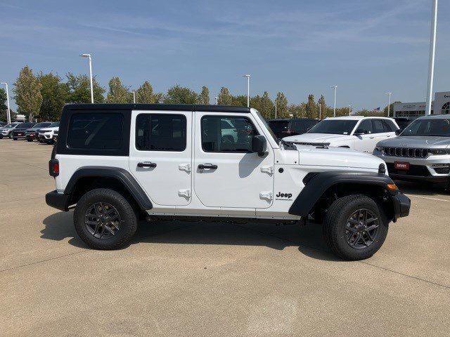 2025 Jeep Wrangler Sport S photo 4