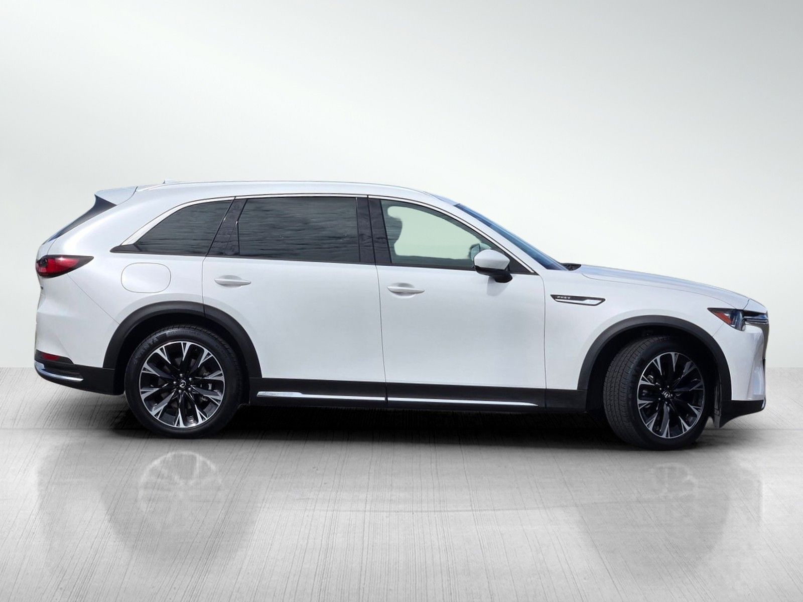 2024 Mazda CX-90 Premium photo 3