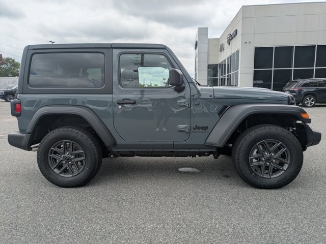 2025 Jeep Wrangler Sport S photo 3