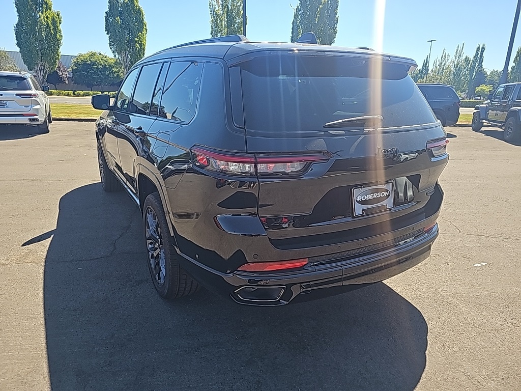 2025 Jeep Grand Cherokee L Summit Reserve photo 3