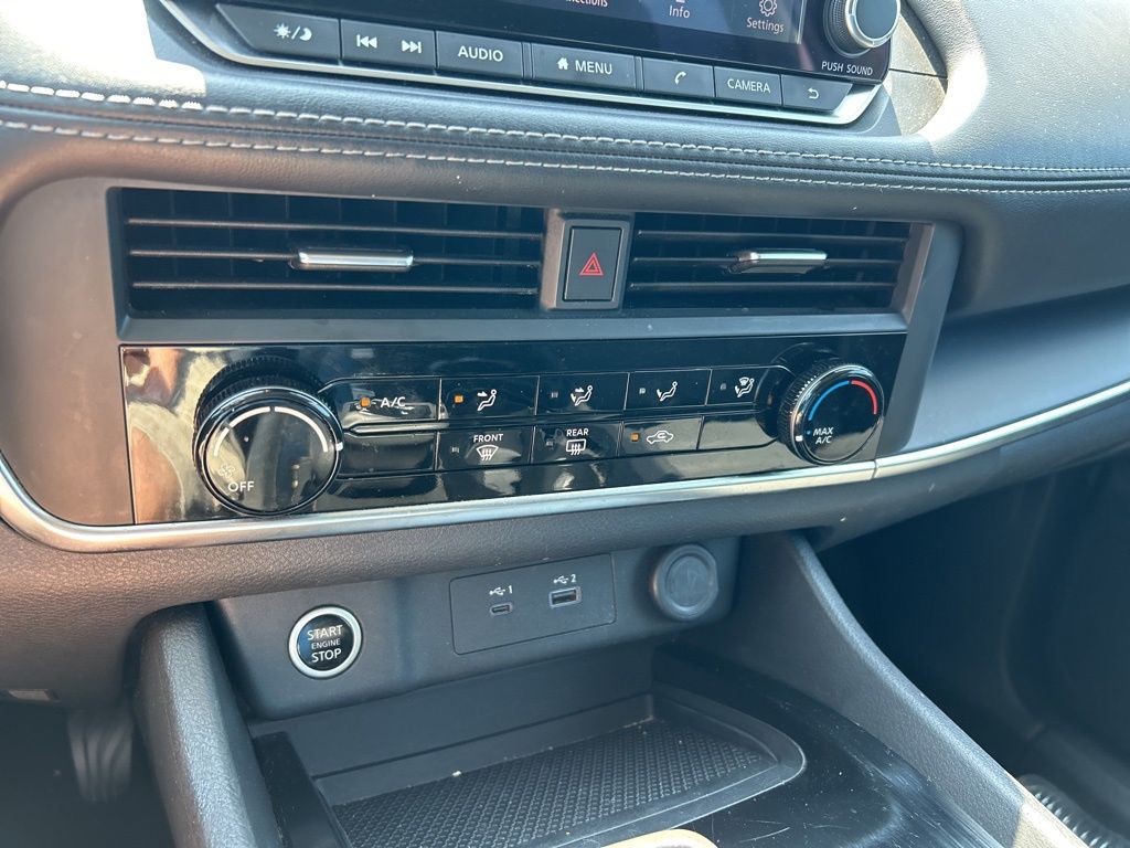 2023 Nissan Rogue S photo 28