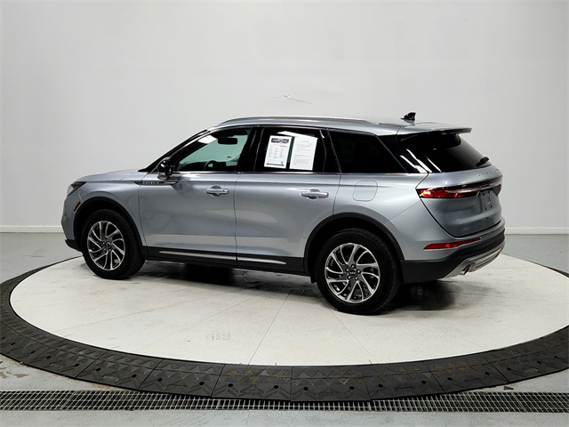 2022 Lincoln Corsair Standard photo 5