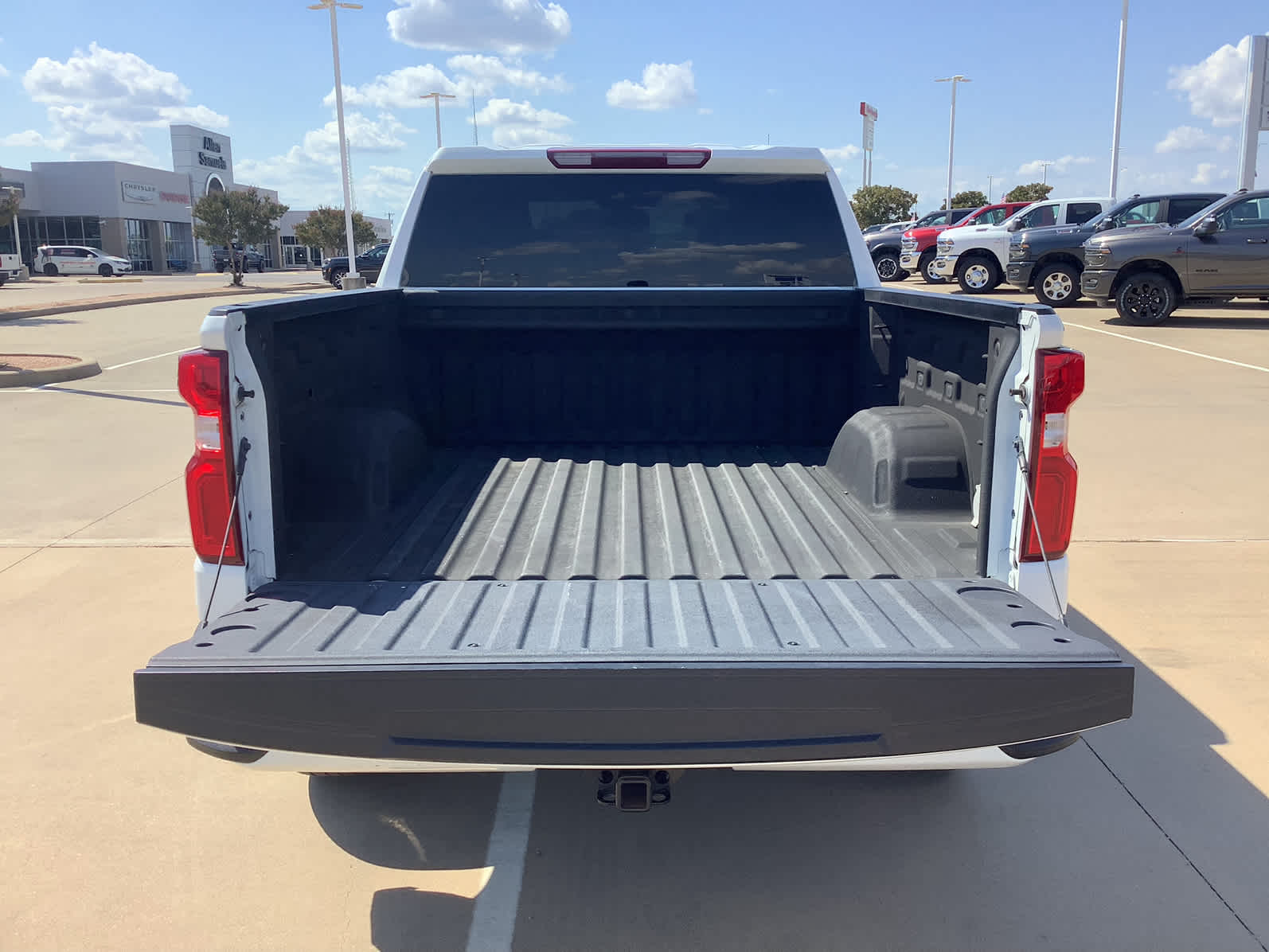 2022 Chevrolet Silverado 1500 RST photo 7