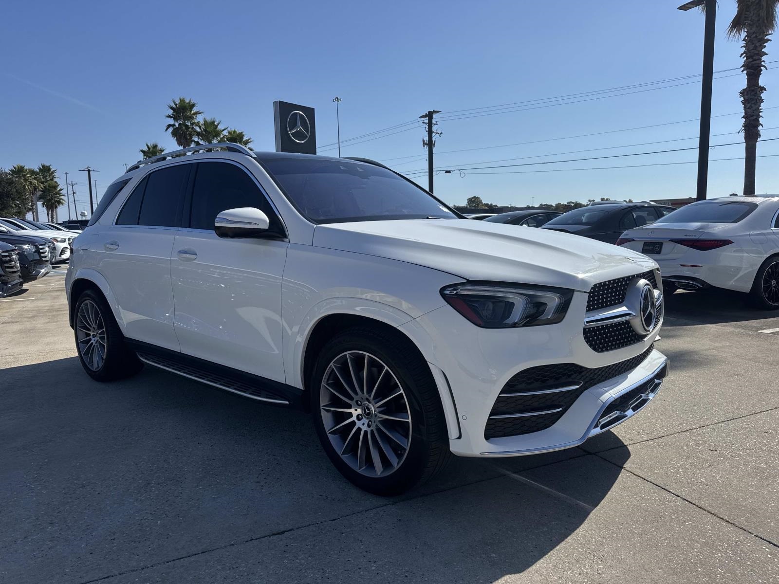 2022 Mercedes Benz GLE 450 4MATIC photo 3