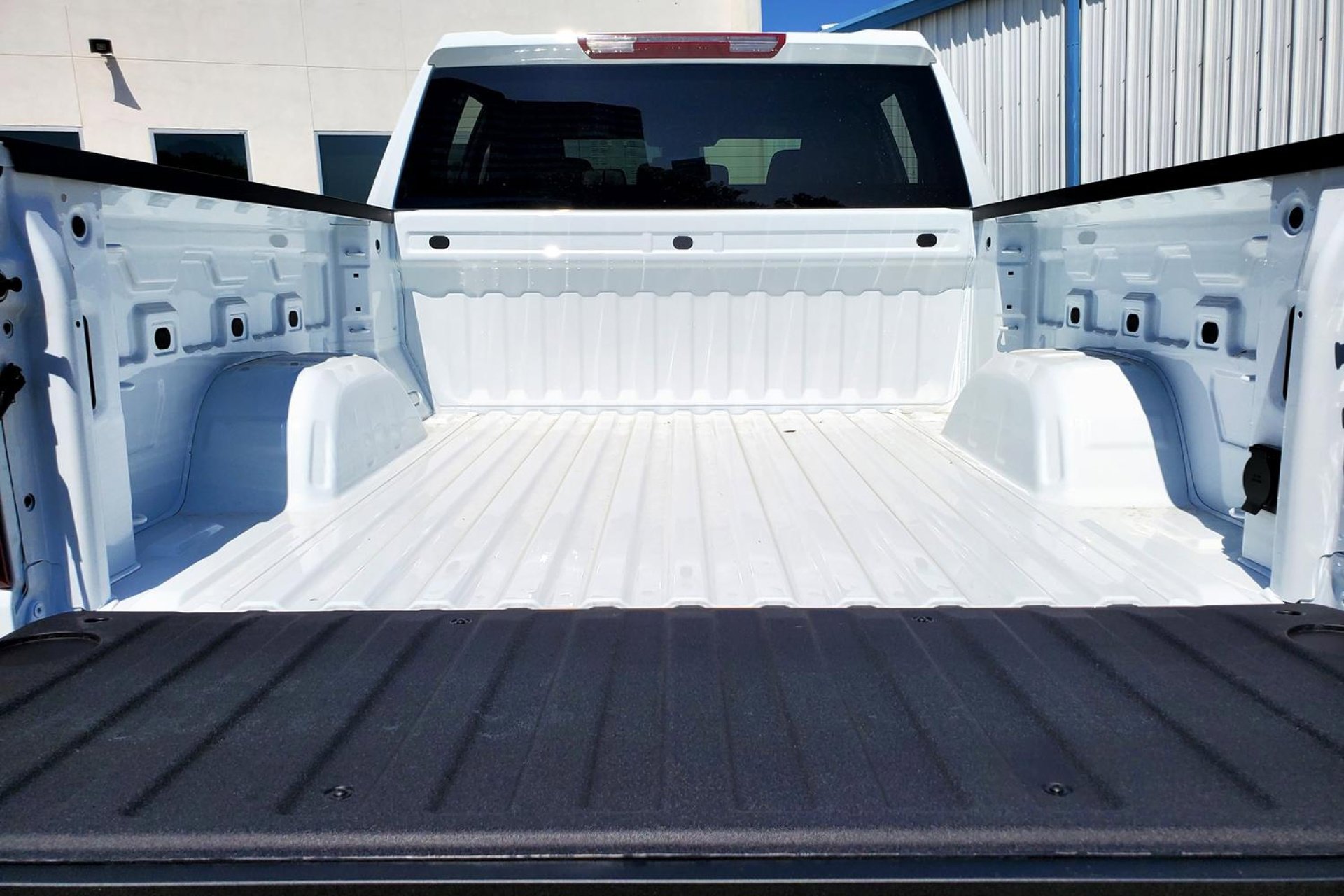 2025 Chevrolet Silverado 1500 RST photo 20