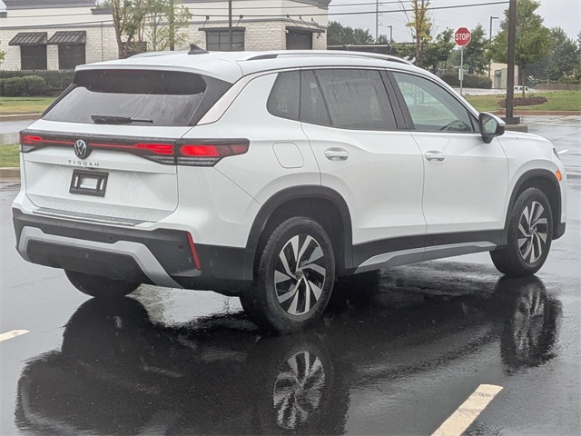 2025 Volkswagen Tiguan S photo 2