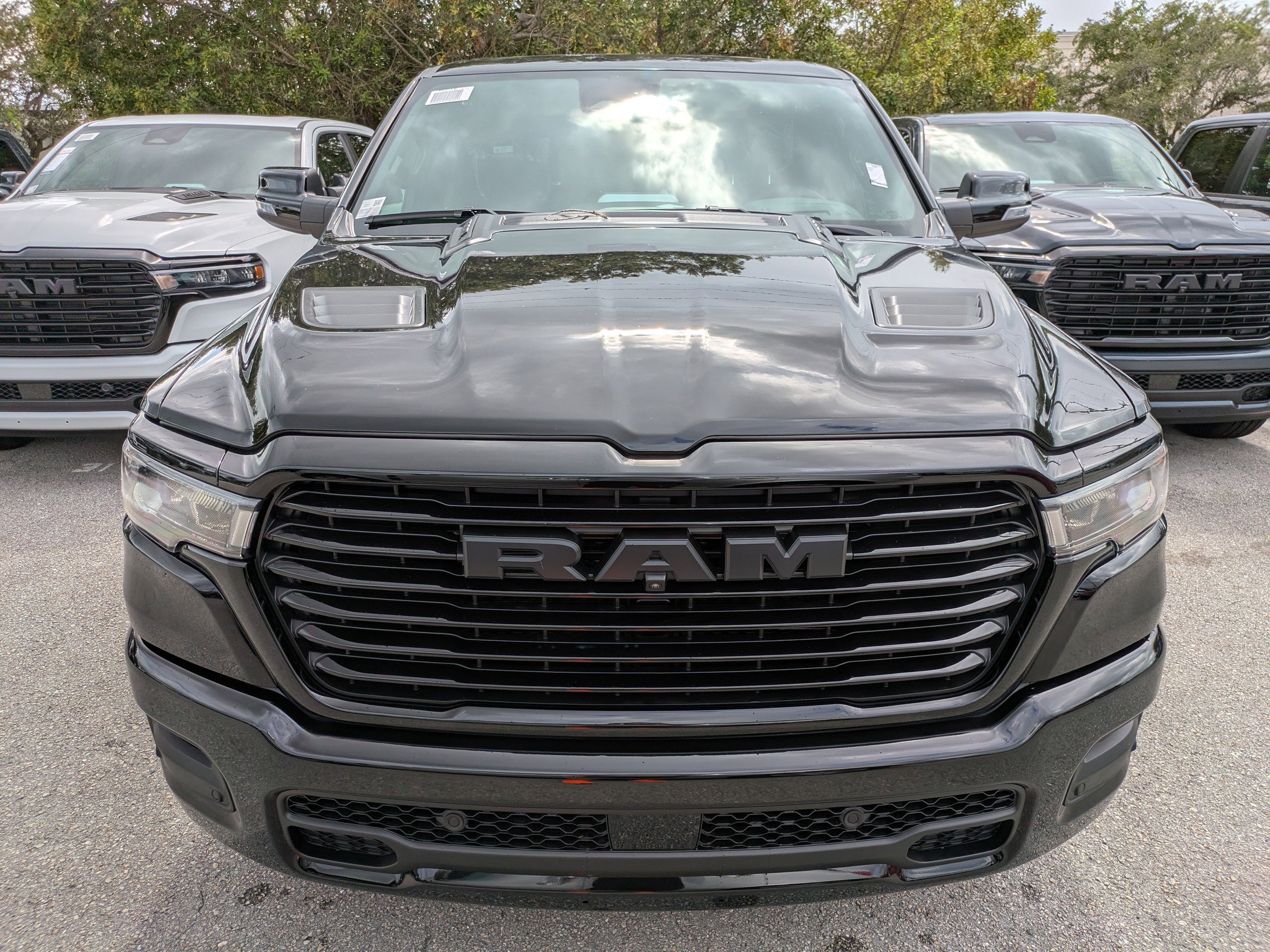 2026 Ram 1500 Laramie photo 2