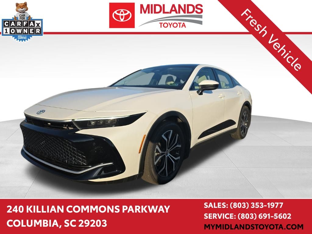 2024 Toyota Crown Limited's photo