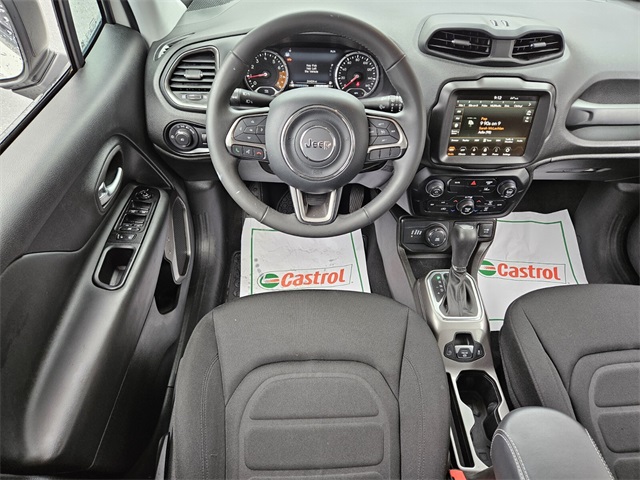 2022 Jeep Renegade Latitude photo 11