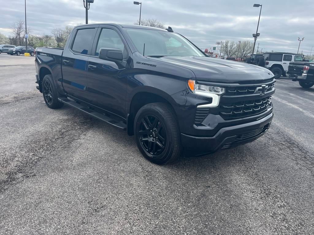 2024 Chevrolet Silverado 1500 RST photo 7