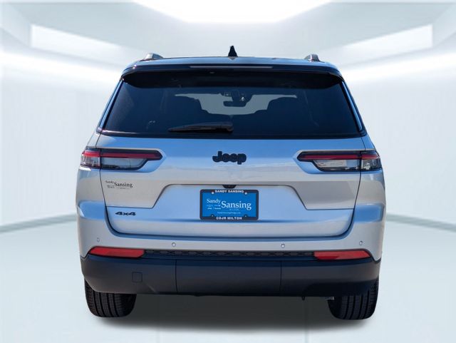 2025 Jeep Grand Cherokee Limited photo 4