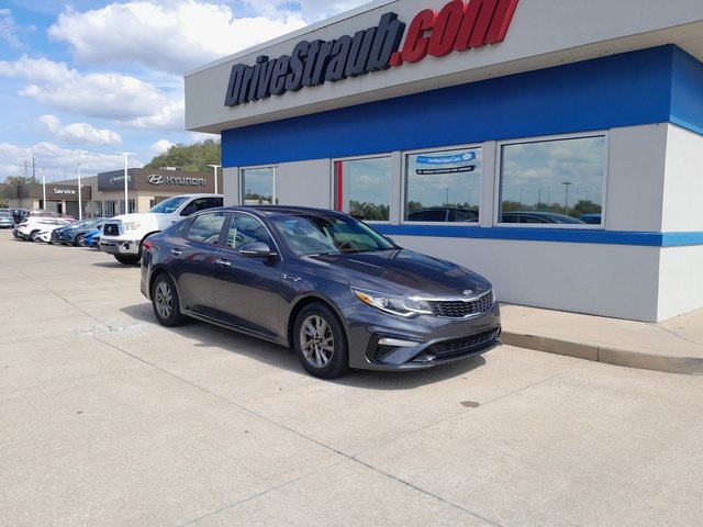 2020 Kia Optima LX photo 2