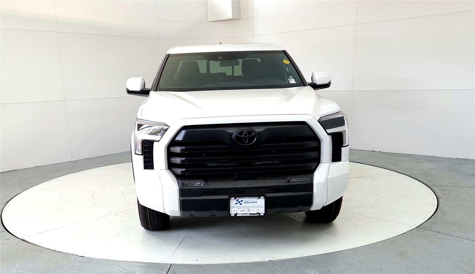 2025 Toyota Tundra SR5 Double Cab photo 2