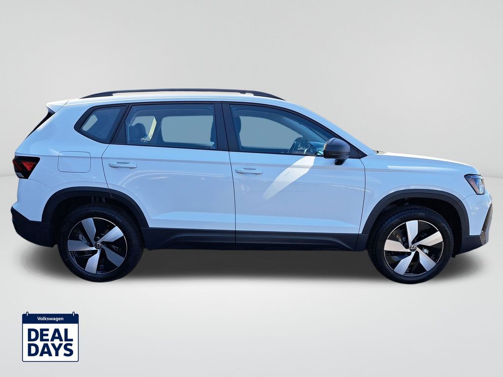 2025 Volkswagen Taos S photo 3