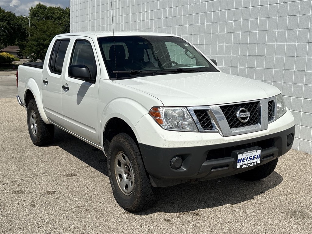 2014 Nissan Frontier S photo 14