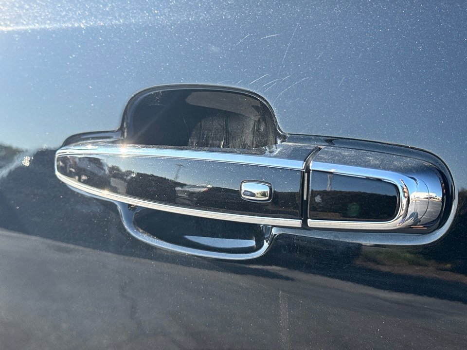 2023 Gmc Acadia Denali photo 13
