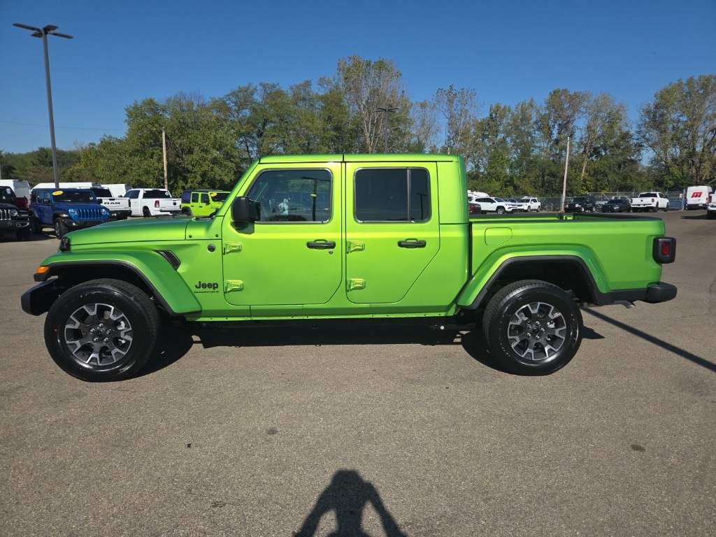 2025 Jeep Gladiator Sport S photo 4