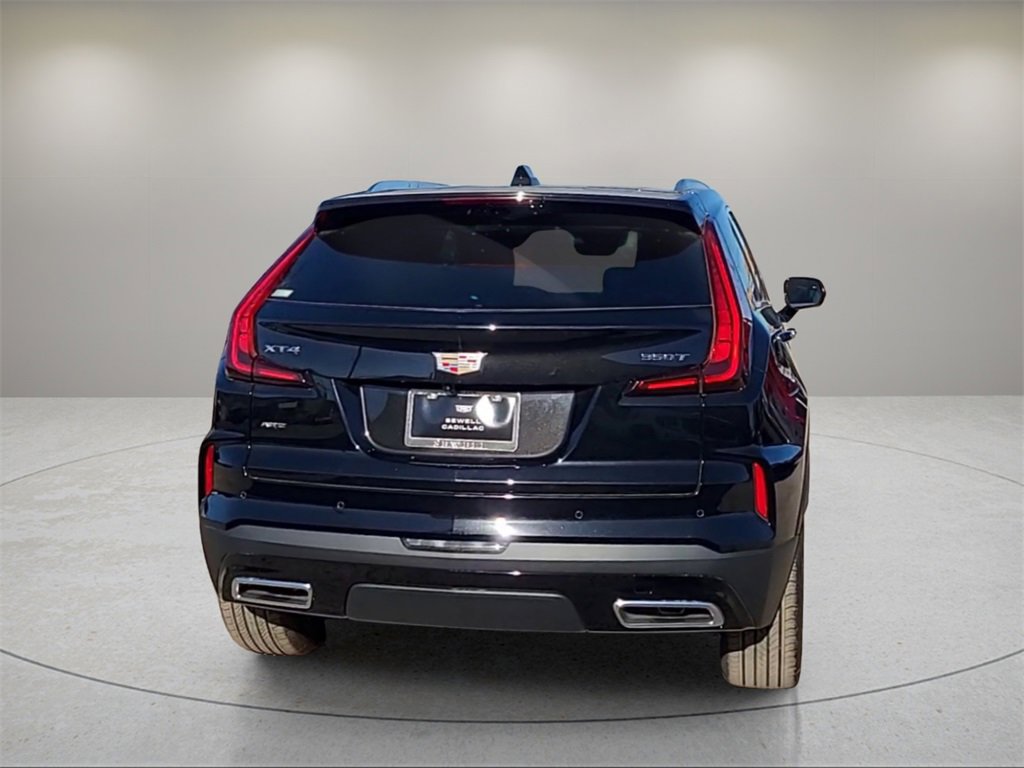 2025 Cadillac XT4 Premium Luxury photo 4