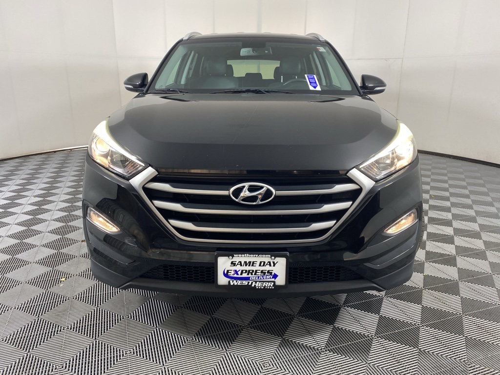 2017 Hyundai Tucson SE Plus photo 2