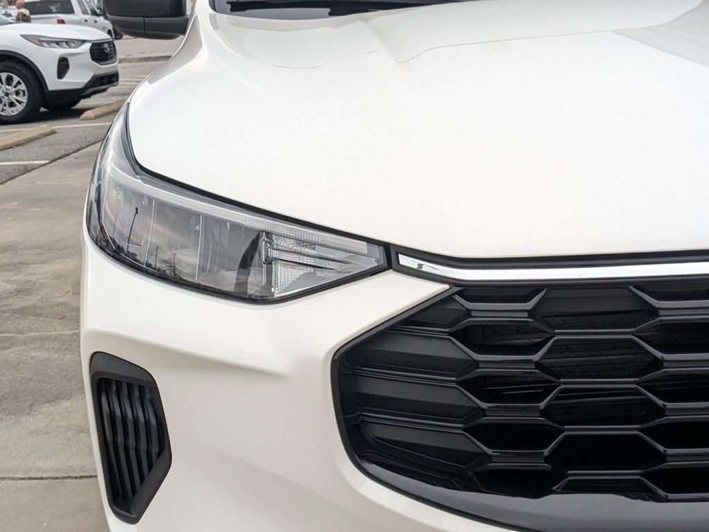 2025 Ford Escape ST-Line photo 5