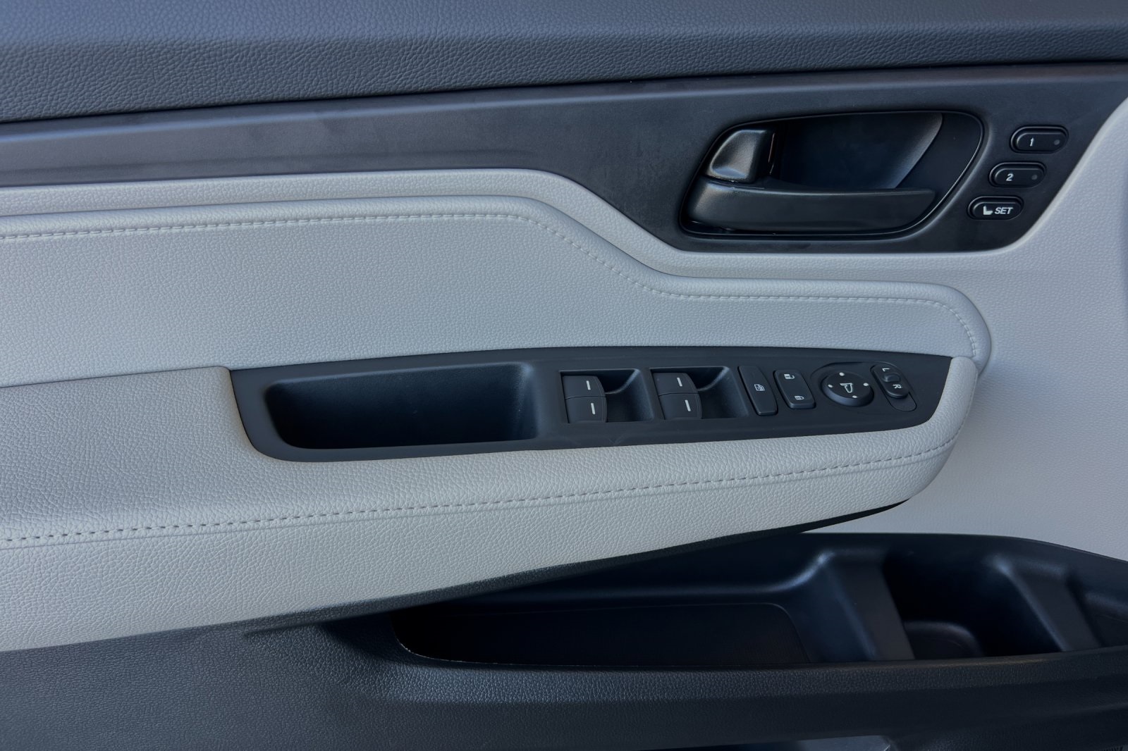 2025 Honda Odyssey EX-L photo 10