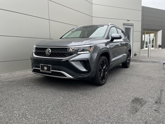 2022 Volkswagen Taos SE photo 8