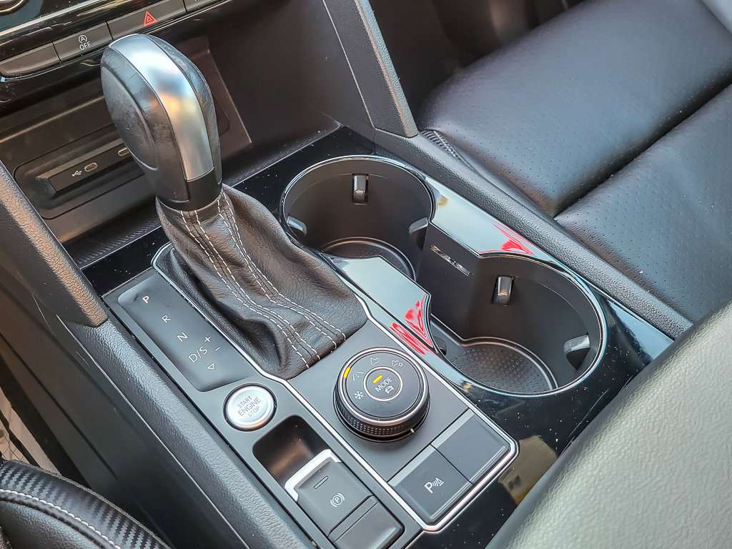 2022 VOLKSWAGEN ATLAS CROSS SPORT - Image 18