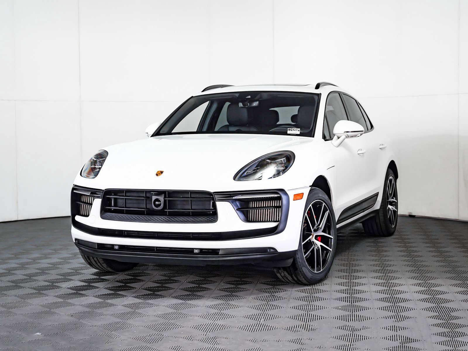 2022 Porsche Macan S