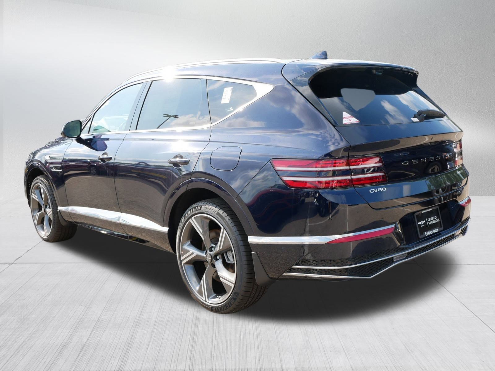 2025 Genesis GV80 Prestige AWD photo 2