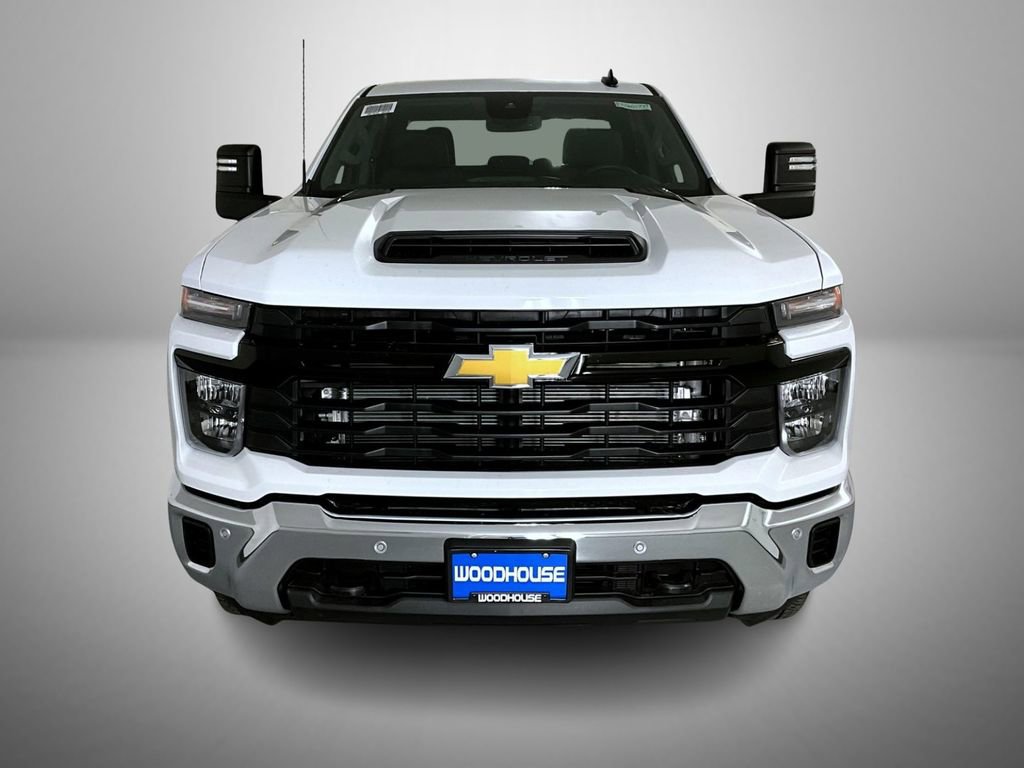 2026 Chevrolet Silverado 2500HD photo 2