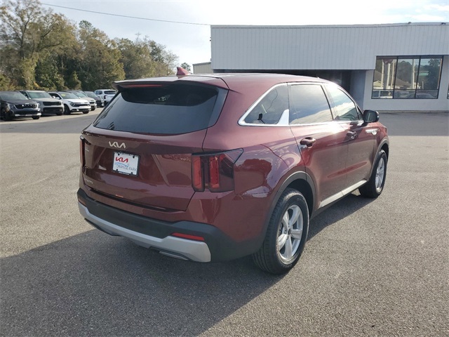 2025 Kia Sorento LX photo 3